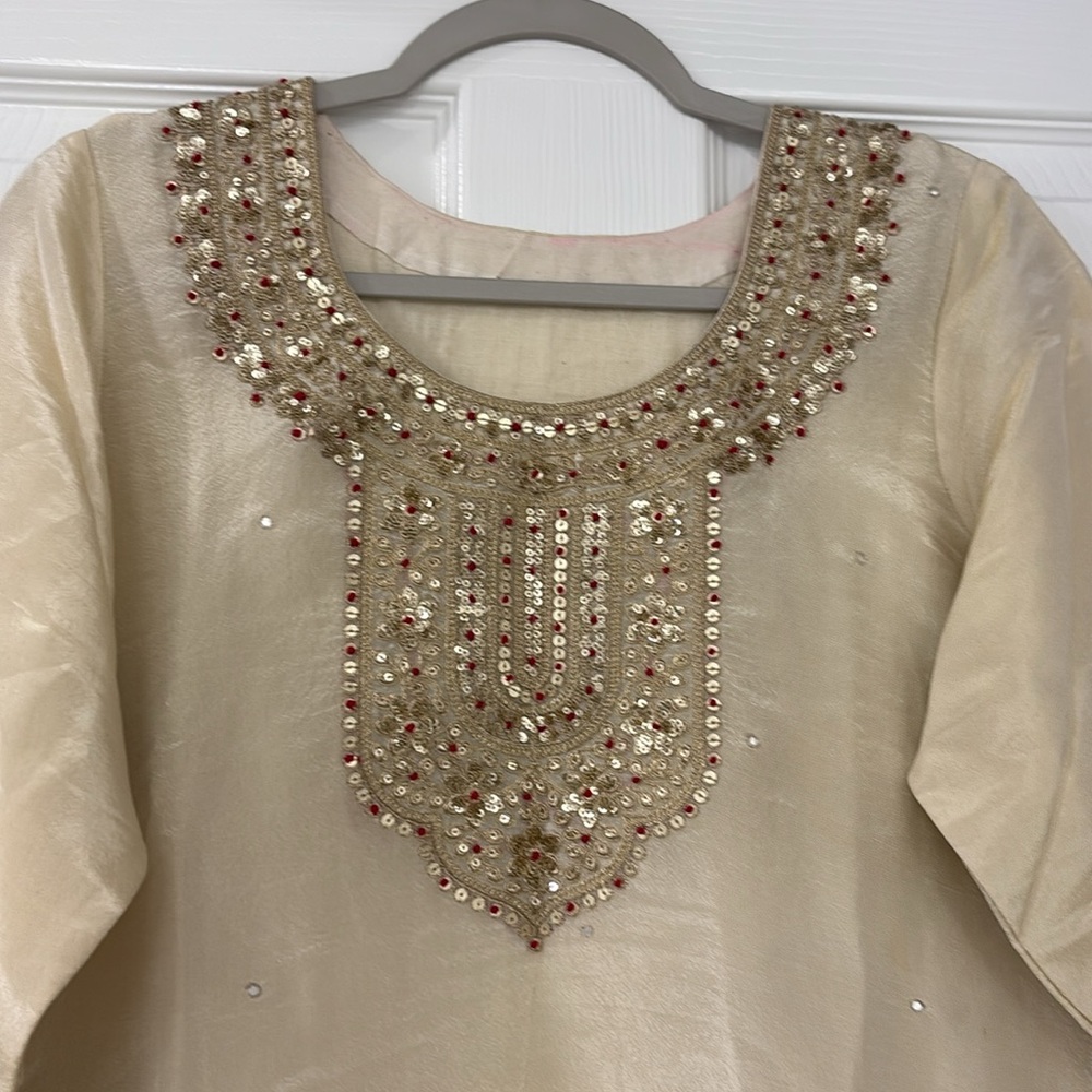 kurti with pant and dupatta